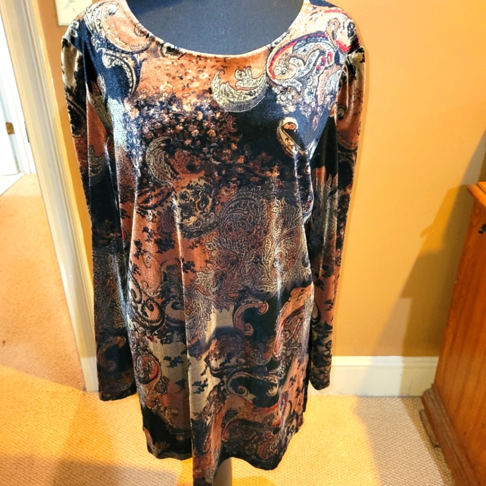 Coldwater Creek stylish velvet like top 🌟
